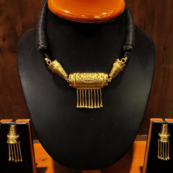 Amaya - Locket Set With Matching Earrings - BRISHNI