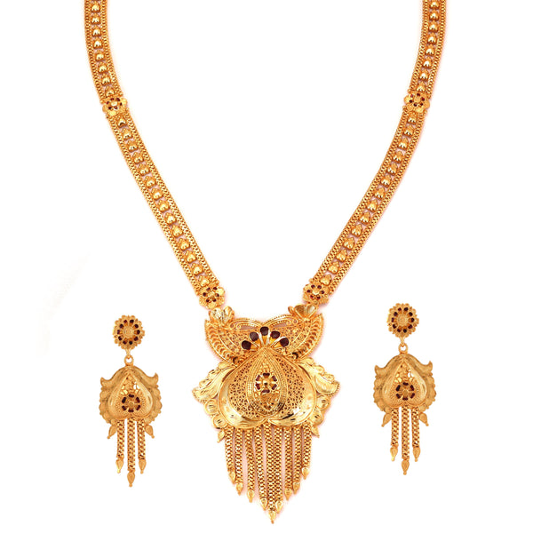 Amrapali Heavy Sitahar Set featuring a gold plated necklace and matching earrings, ideal for Bengali bridal looks.