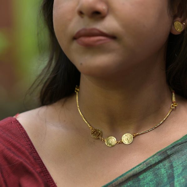 Gini Kanthi With Small Studs - BRISHNI
