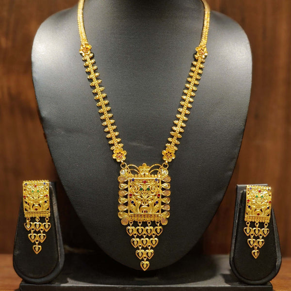 Prantika Slick Sitahar Set: gold plated Bengali bridal necklace with matching earrings.