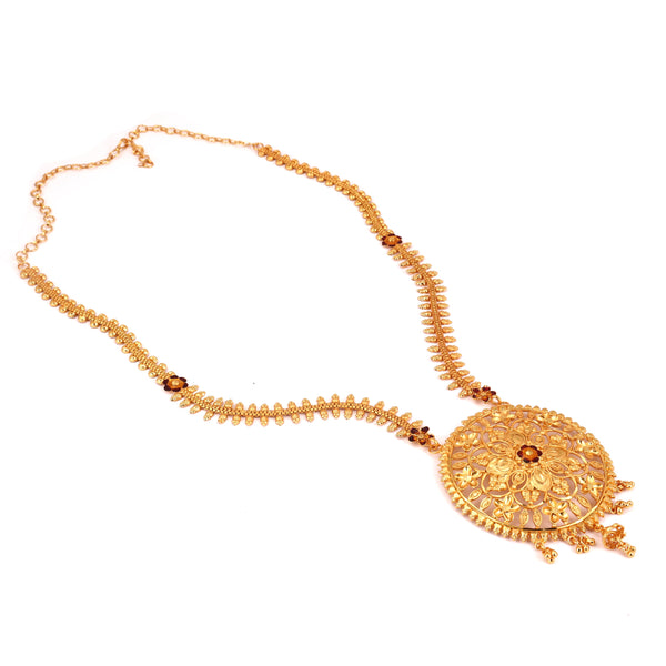 Elegant 24K gold plated Bengali bridal necklace featuring intricate floral design.