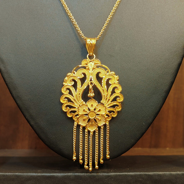 Tulip Embrace Locket Set With Chain (24 inch) - BRISHNI