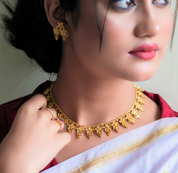 Mandira - Small Necklace Set - BRISHNI
