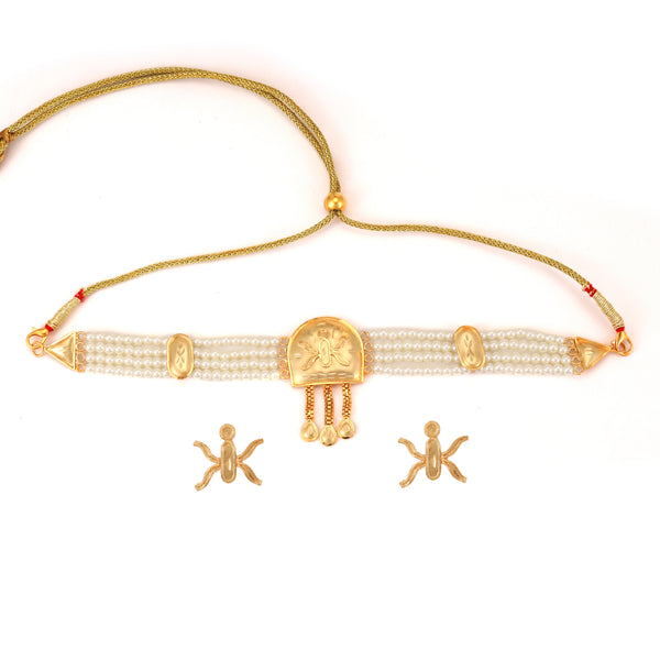 Kulo Swastik White Beaded Choker Set