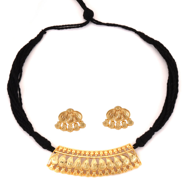 Kankana - Locket Set With Thread Tassel