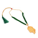 Solo Leaf Locket Set With Green Tassel