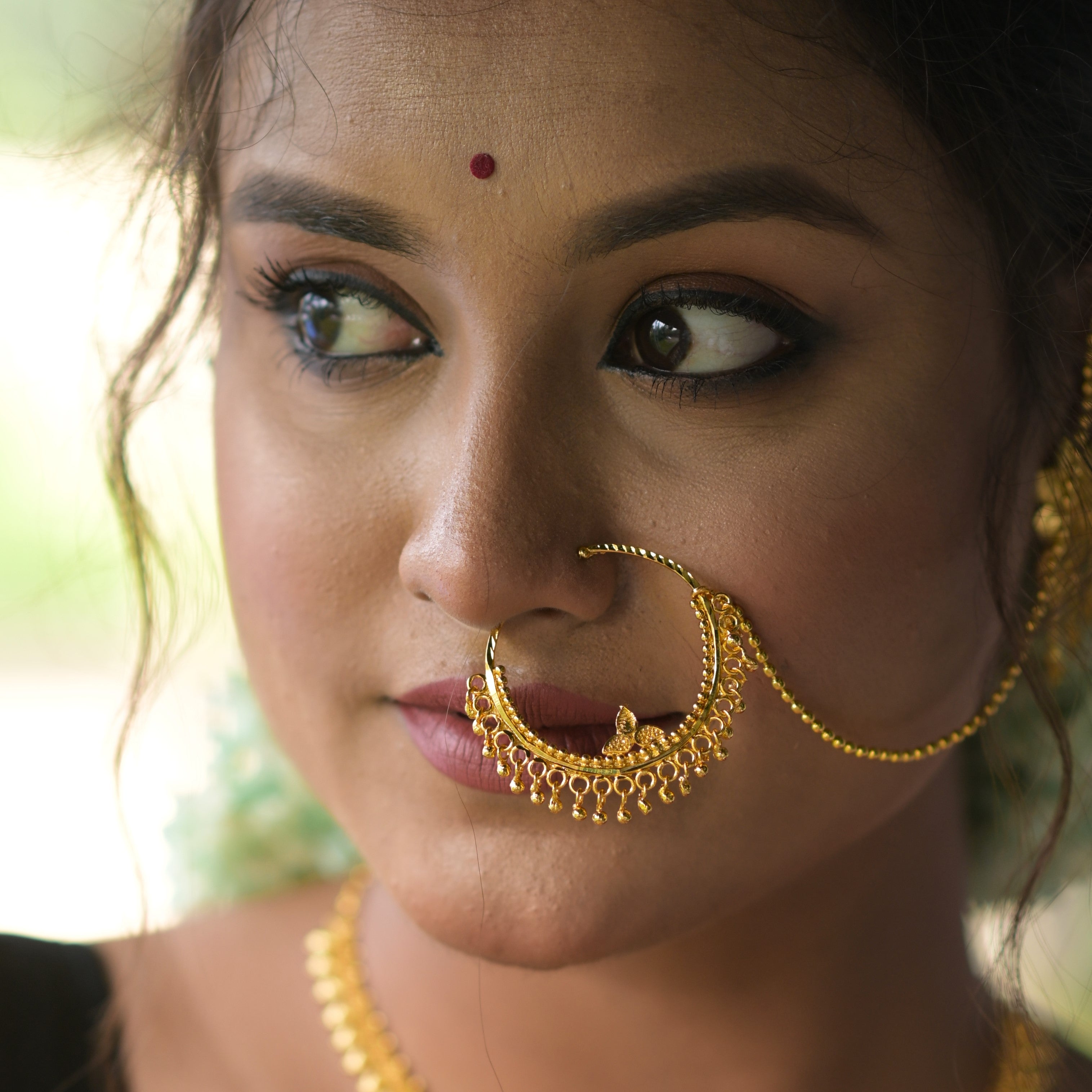 Indian Nose Small Nose Pin With Chain Gold Dripping Ball Chain