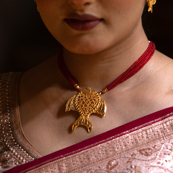 Matsya Pendant With Matching Earrings - BRISHNI