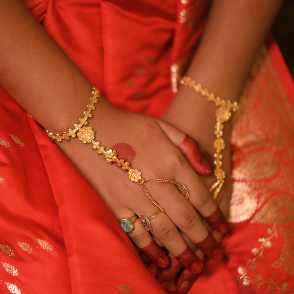 Triple Flower Ratan Chur - Haath Phool - Two Pieces - BRISHNI