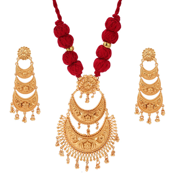 Metal _chain Semi Moti Oxodize Golden Ladies Earrings Metal-Chain STUD  EARRINGS at Rs 29/pair in Rajkot